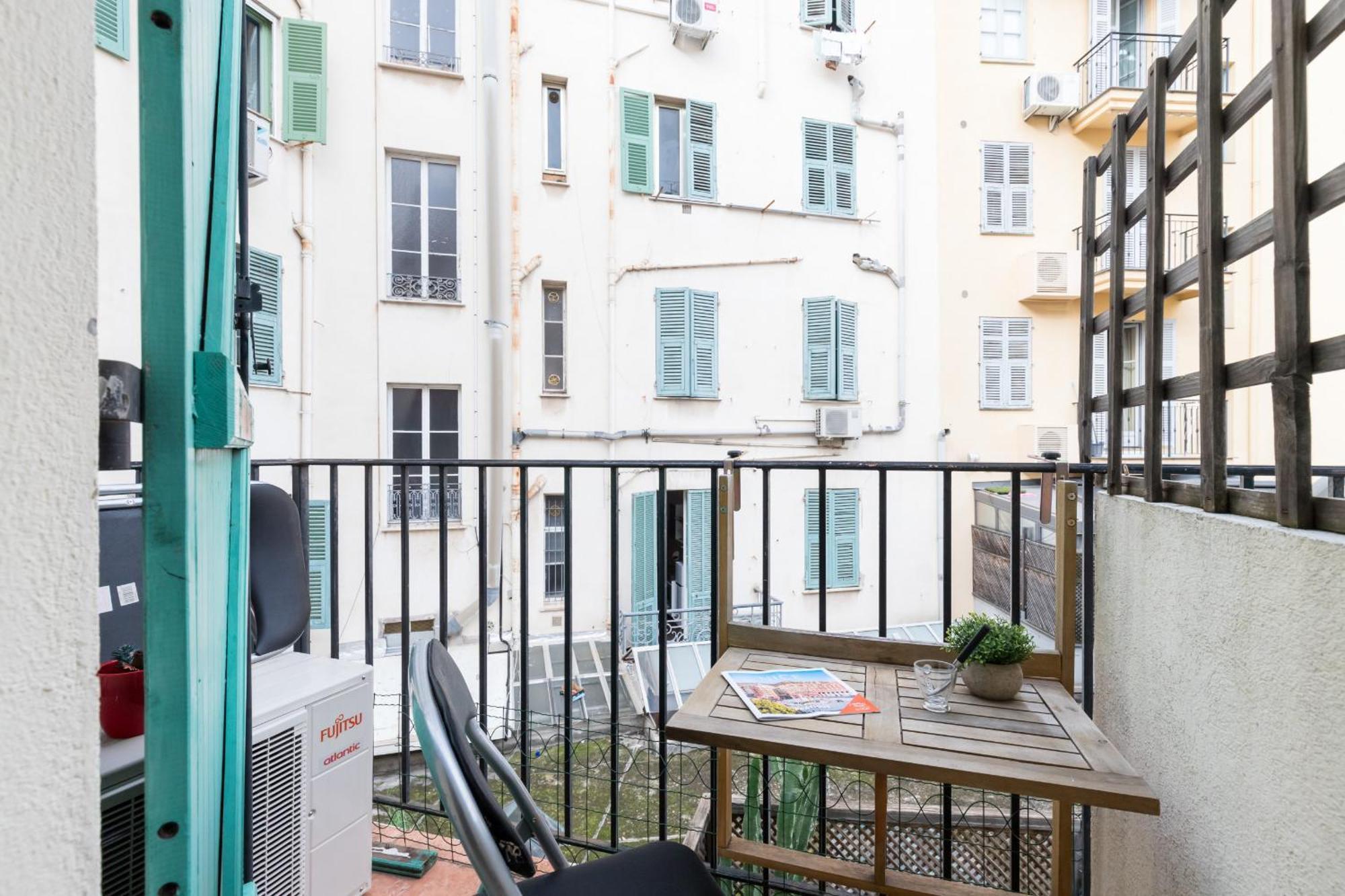 Magenta Square Central 1 Bdr With Ac Nice Exterior photo